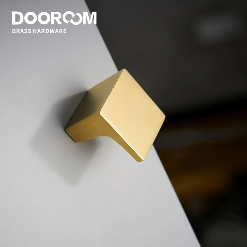 Dooroom 黄铜家具把手现代北欧衣柜梳妆台橱柜橱柜抽屉旋钮闪亮金色 PVD 拉手