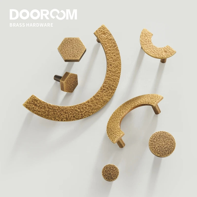 Dooroom 黄铜家具把手现代锤纹圆形六角拉手衣柜梳妆台橱柜抽屉酒吧旋钮
