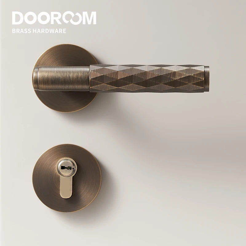 Dooroom 黄铜锤击门锁套装室内卧室浴室双木门杆套装假隐私通道钥匙锁盖