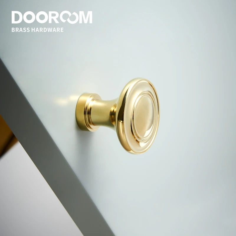 Dooroom Brass Furniture Handles Light Luxury European Gold Chrome Pulls Wardrobe Dresser Cupboard Cabinet Drawer Wine Bar Knobs