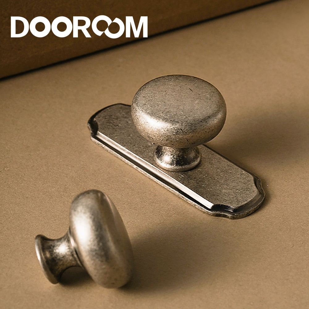 DOOROOM Ancient Silver Retro Brass Handles Pulls With Base Home Cupboard Wardrobe Dresser Shoe Box Drawer Cabinet Knob Storage